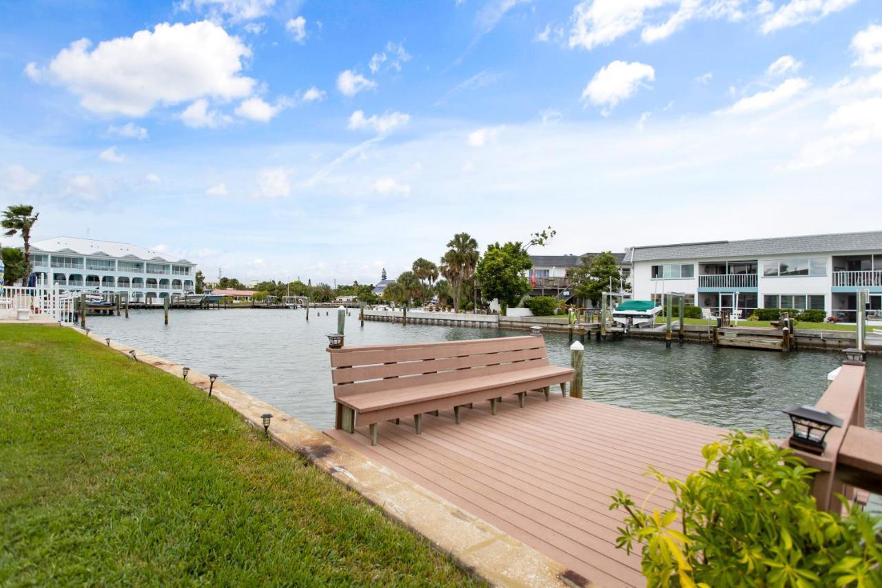Funshine Pointe Capri Apartment St. Pete Beach Exterior photo