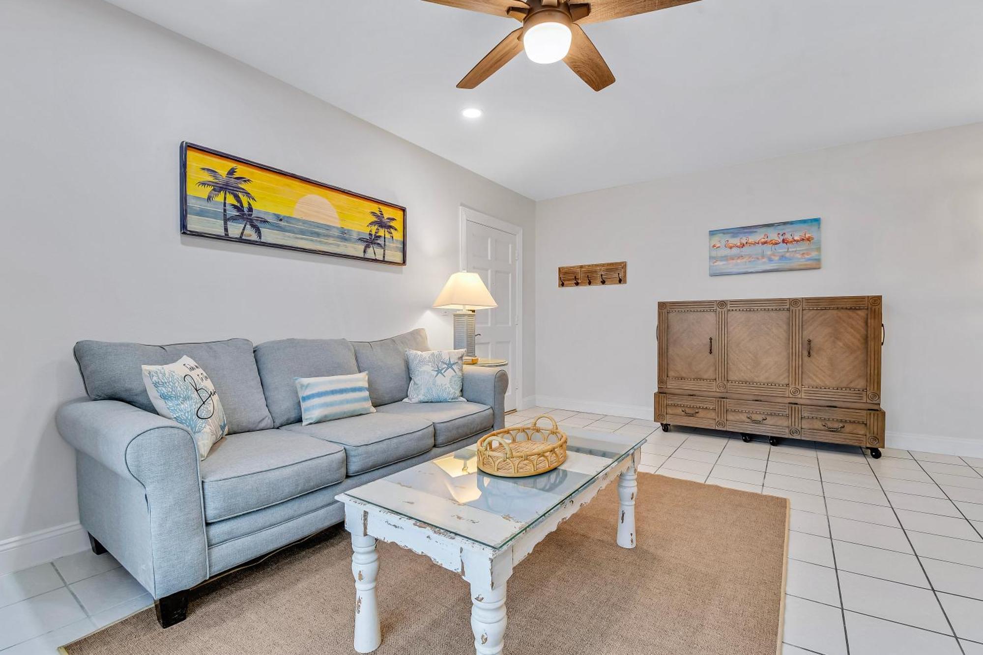 Funshine Pointe Capri Apartment St. Pete Beach Exterior photo