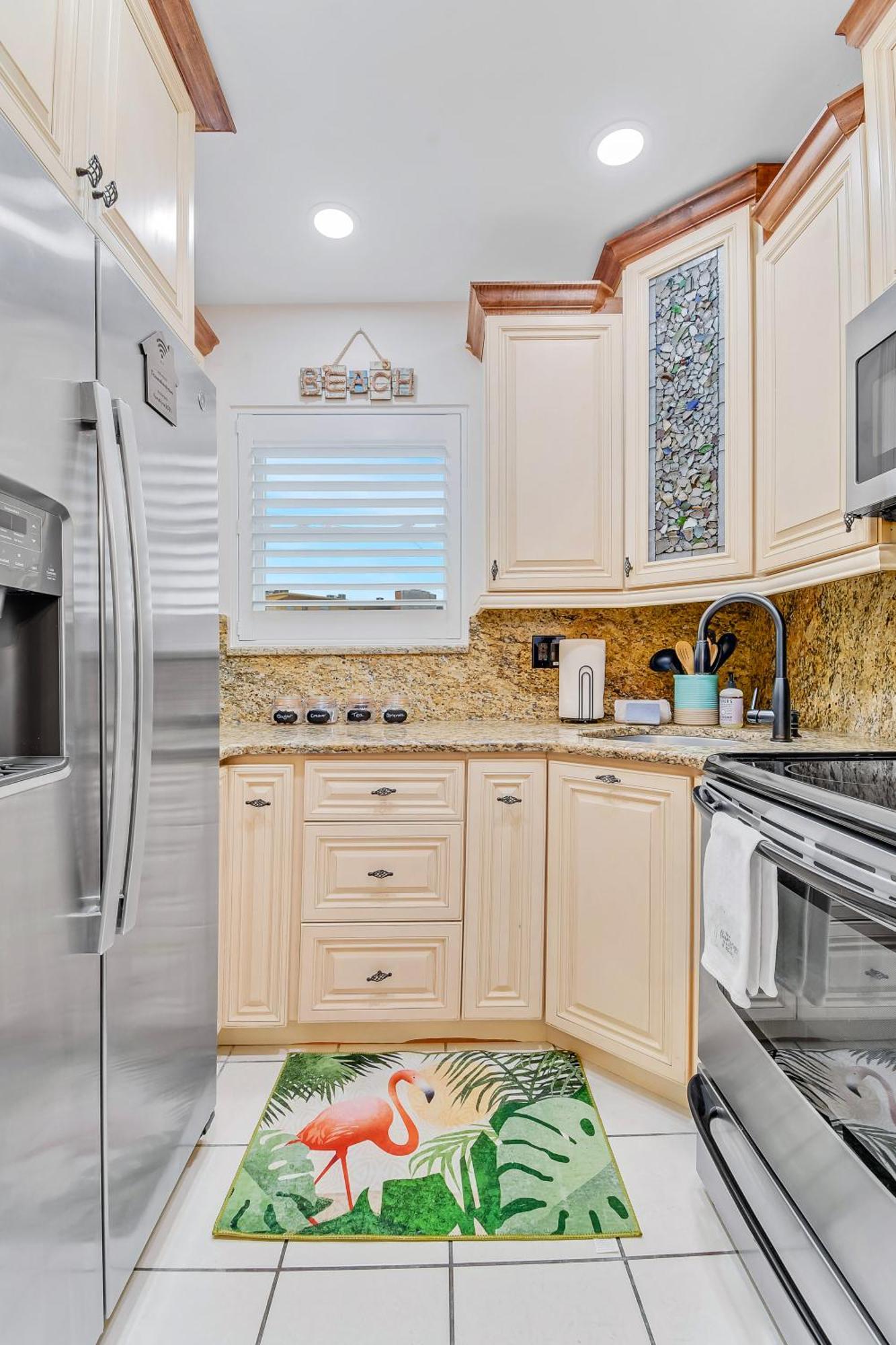 Funshine Pointe Capri Apartment St. Pete Beach Exterior photo
